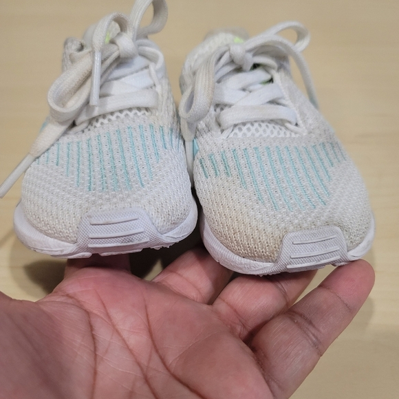 Adidas Swift Run 1.0 Kids Sneakers - Sz 5K - Picture 3 of 12